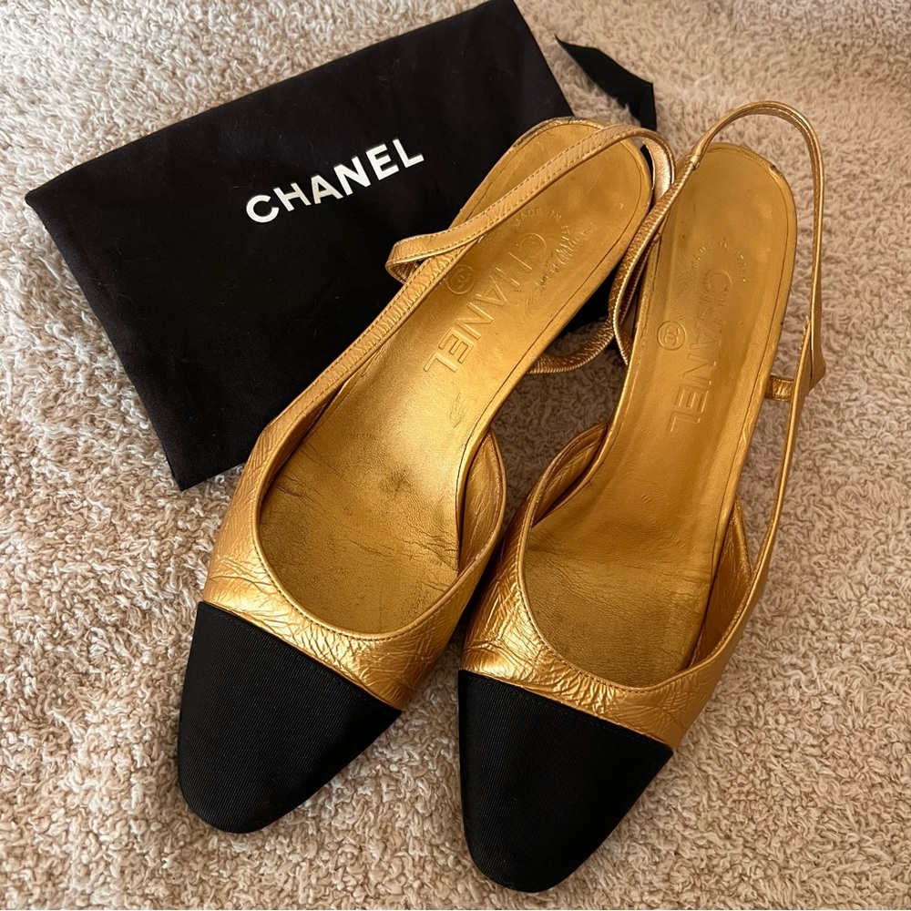 CHANEL slingback gold leather sandals CC interlocking logo cap toe black 6.5 7